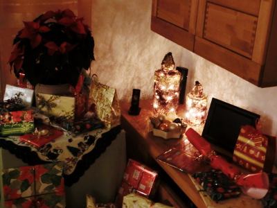Christmas table of presents